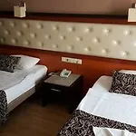 Kleopatra Togan 4*